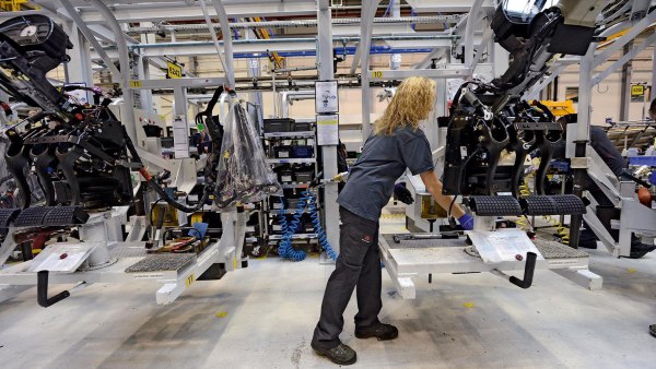 Manipulation machines